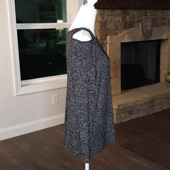 Democracy Size M Black and White Sweater - Picture 2 of 8